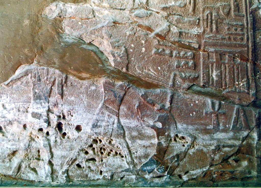 معدن فیروزه مغاره قدیمی ترین معدن فیروزه در جهان
